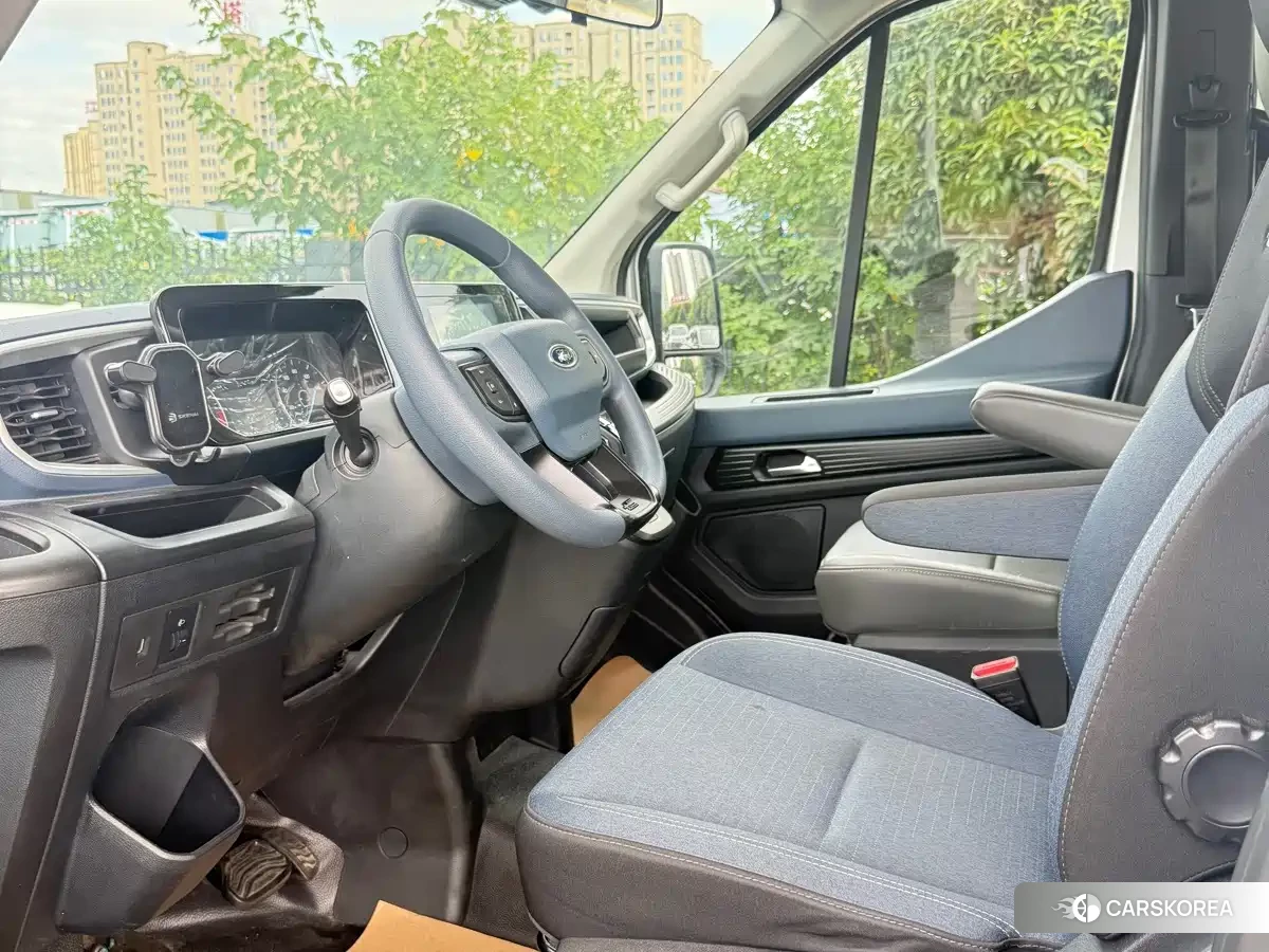 Ford Transit 2023 Silver/gray из Китая, фото 5
