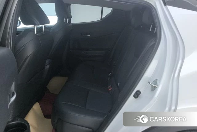 Toyota C-HR id 4212467 из Китая 10