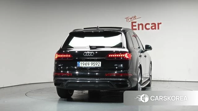 Audi Q7 (4M) id 4494703 из Кореи 23