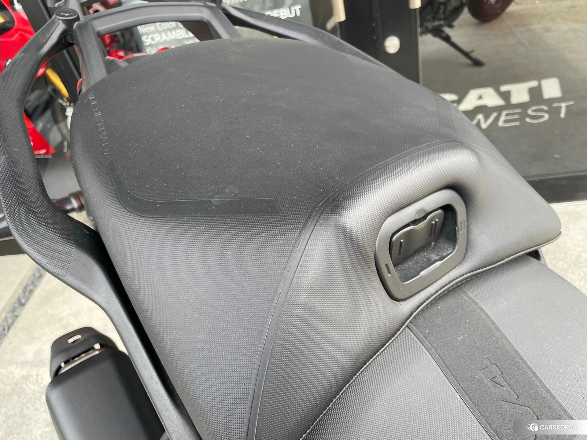 Ducati MULTISTRADA V4 S 2025 из Японии, фото 3