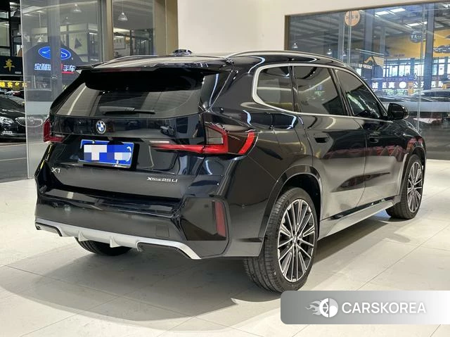 BMW X1 2023 Черный из Китая, фото 3