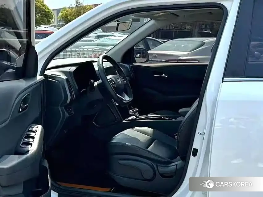 Hyundai ix35 2023 Белый из Китая, фото 3