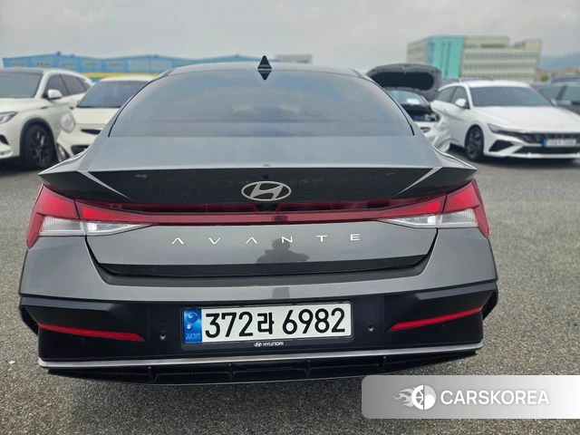 Hyundai The New Avante (CN7) 2023 Серый из Кореи, фото 3