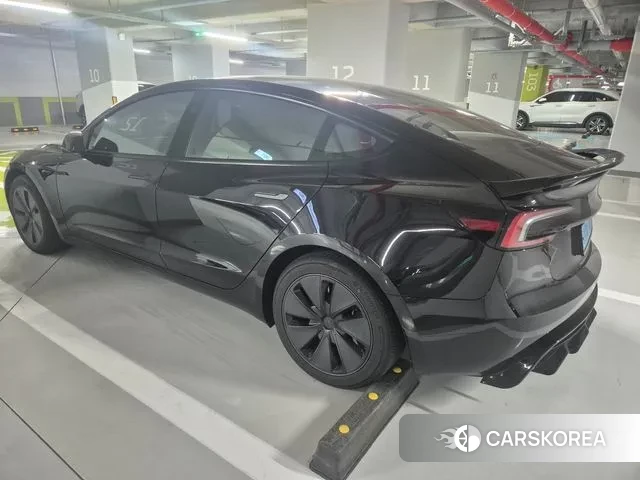 Tesla Model 3 2024 Черный из Кореи, фото 3