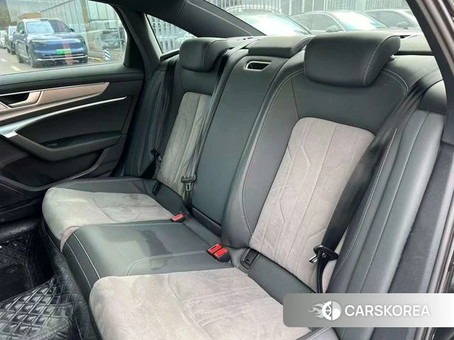 Audi A6L id 4278463 из Китая 15