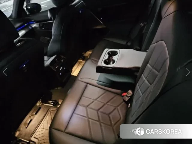 BMW 5 Series (G60) 2024 Черный из Кореи, фото 3