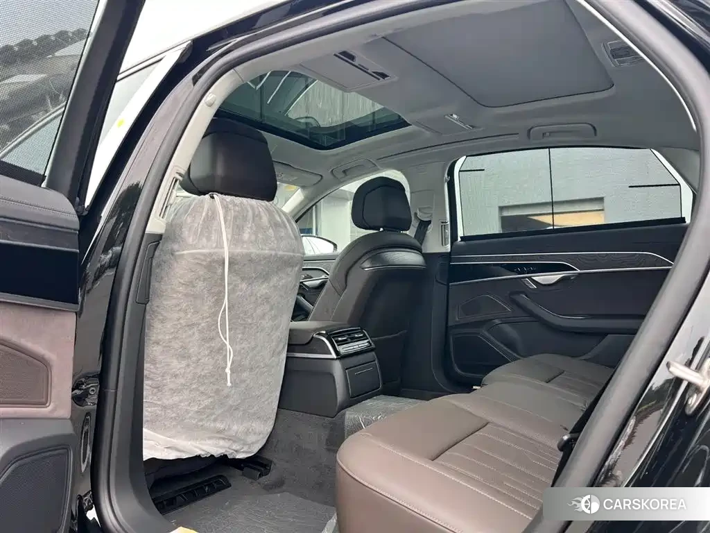 Audi A8 2025 Черный из Китая, фото 3