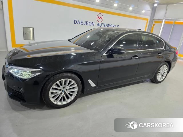 BMW 5 Series (G30) id 4269449 из Кореи 13