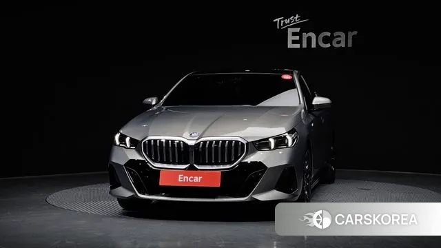 BMW 5 Series (G60) id 3757890 из Кореи 13