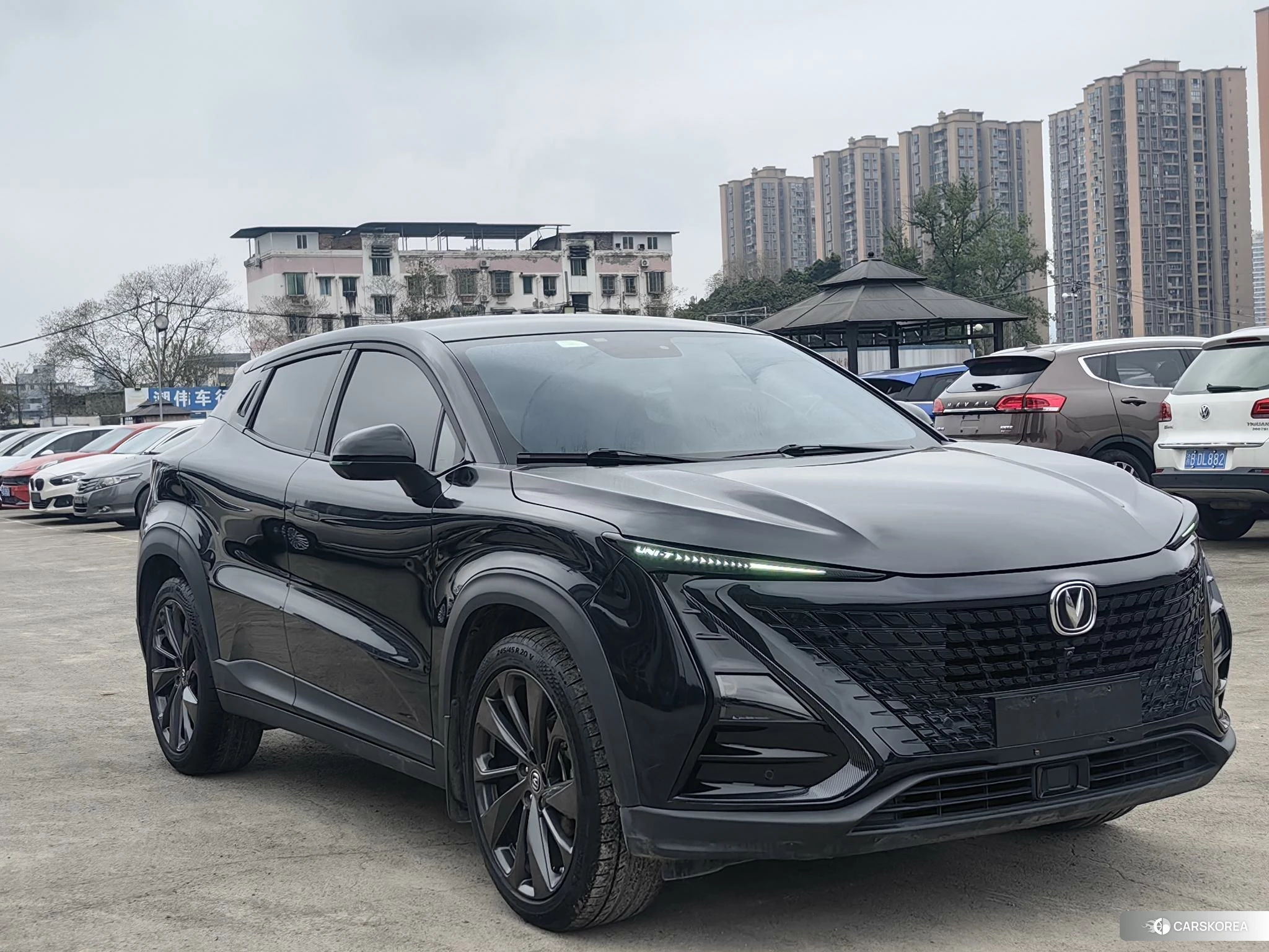 Chang'an UNI-T 2020 Темно-серый из Китая, фото 4