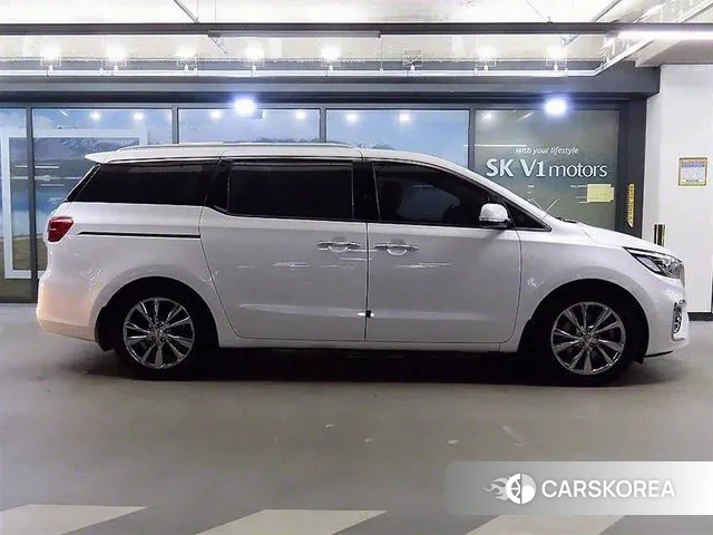 Kia The New Carnival id 2941426 из Кореи 13