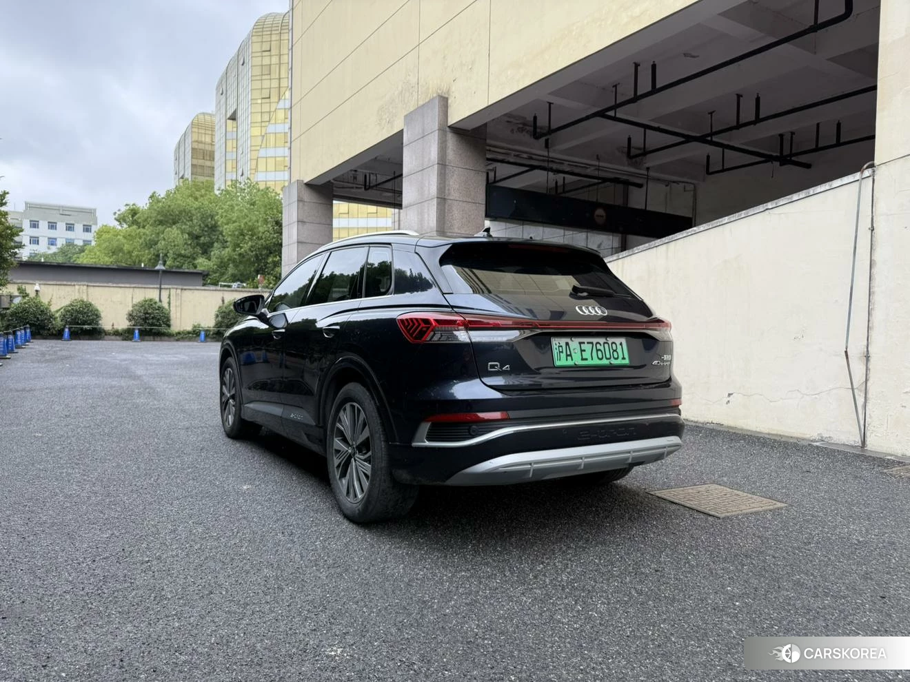 Audi Q4 e-tron 2023 Темно-серый из Китая, фото 3