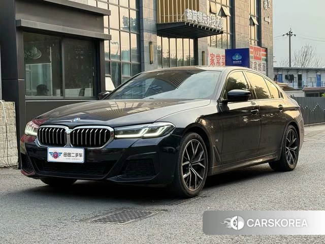 BMW 5 series (imported) 2023 Черный из Китая, фото 4