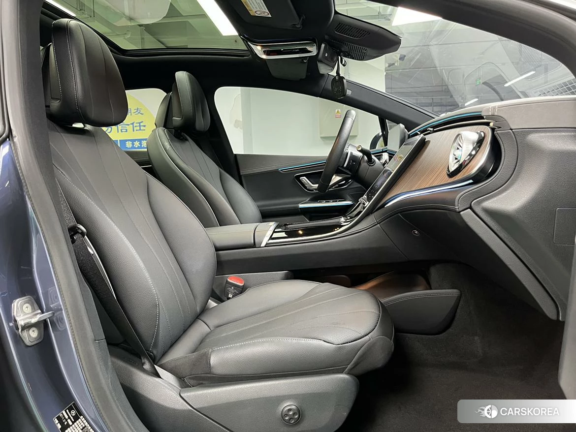 Mercedes-Benz EQE id 4498610 из Китая 17