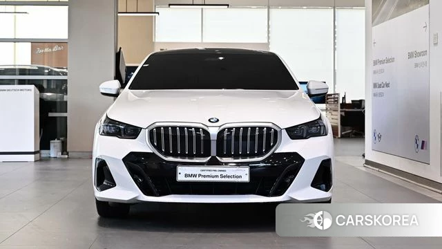 BMW 5 Series (G60) id 4206483 из Кореи 13