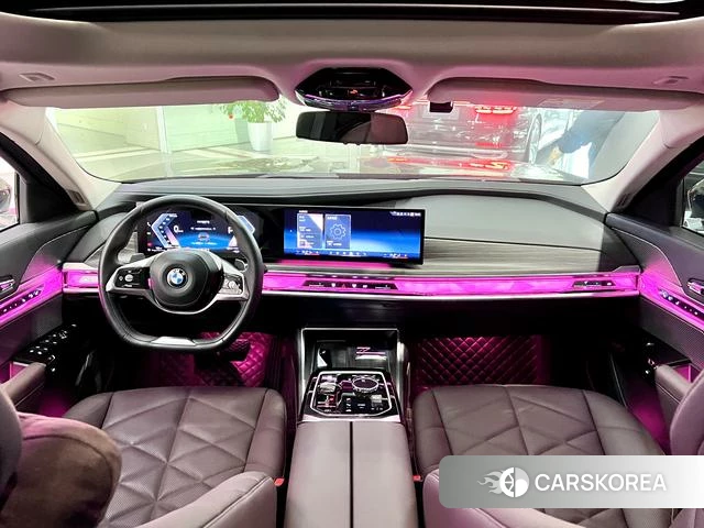 BMW 7 series 2024 Черный из Китая, фото 3