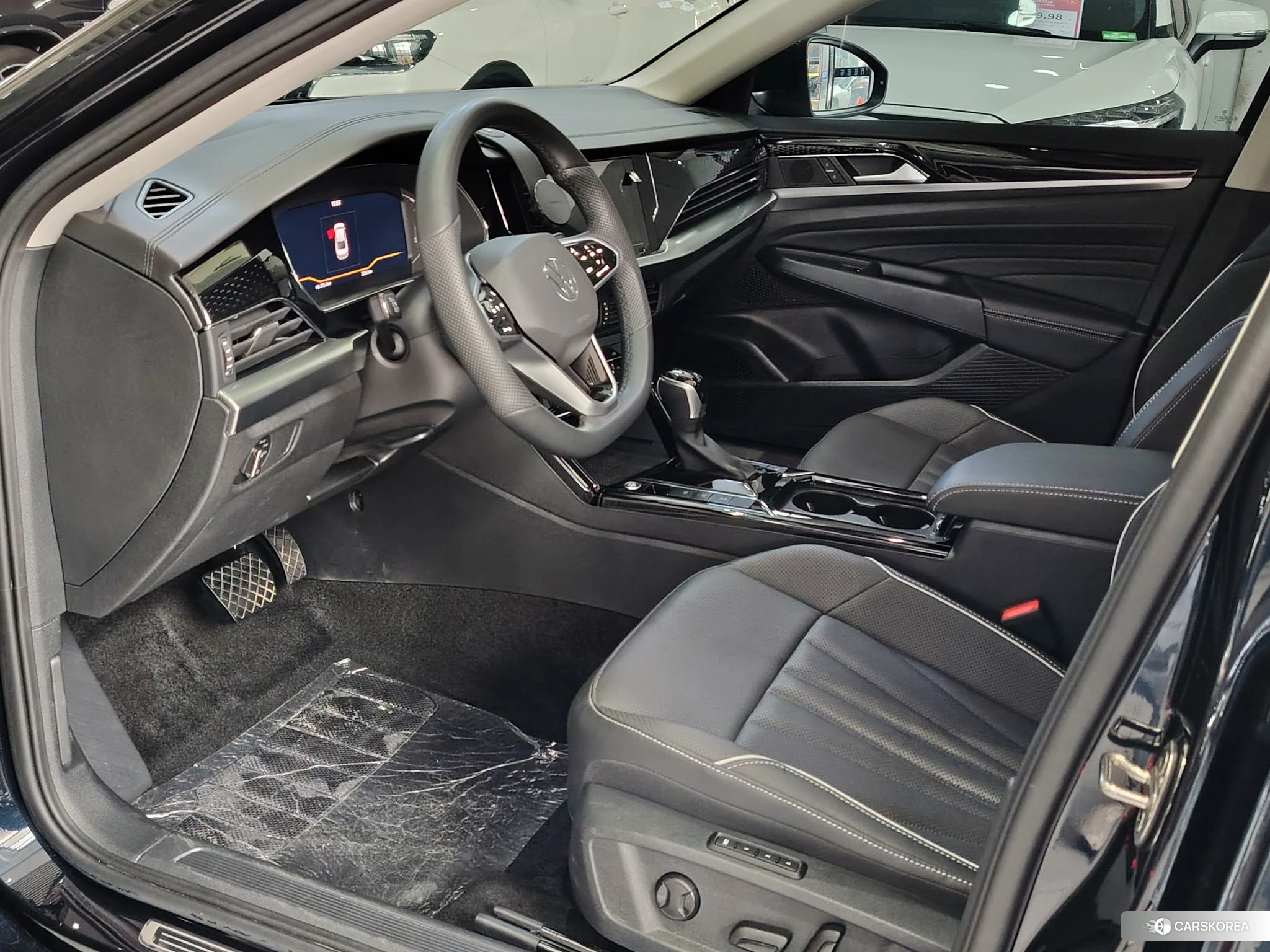 Volkswagen Passat id 4510570 из Китая 12