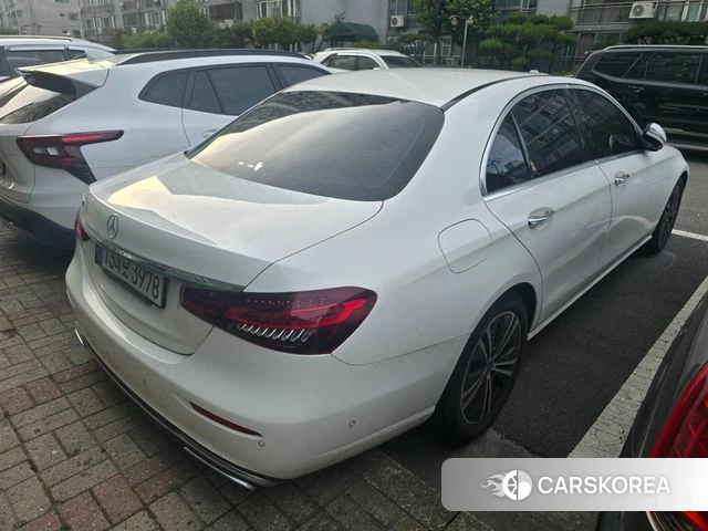 Mercedes-Benz E-Class W213 2022 Белый из Кореи, фото 6