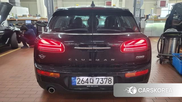 Mini Cooper Clubman 2022 Черный из Кореи, фото 3