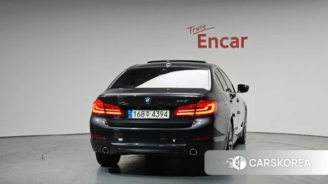 BMW 5 Series (G30) id 3801239 из Кореи 13