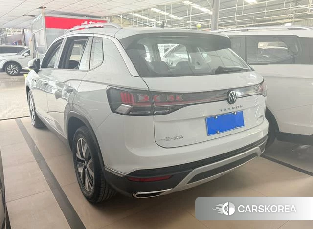Volkswagen Tanyue 2023 Белый из Китая, фото 3
