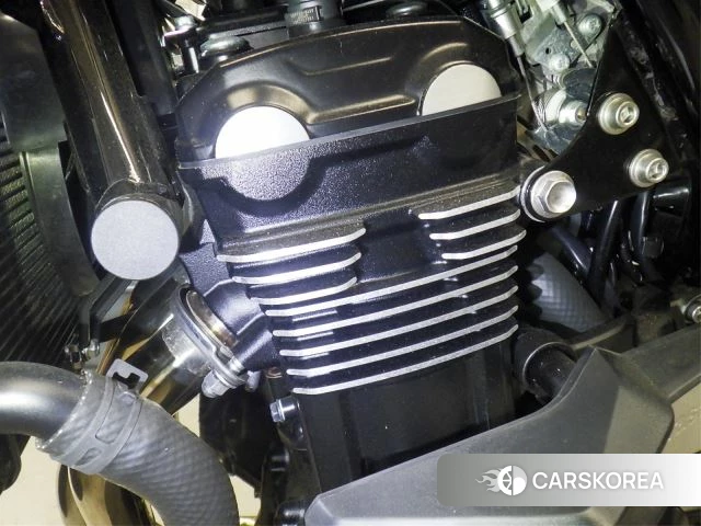 Engine photo