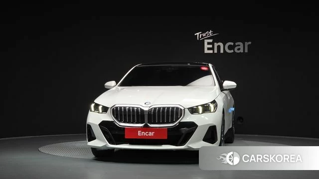 BMW 5 Series (G60) id 4675211 из Кореи 23