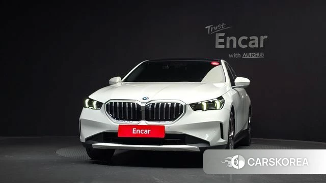 BMW 5 Series (G60) id 4579118 из Кореи 23