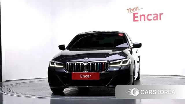 BMW 5 Series (G30) id 3385080 из Кореи 13