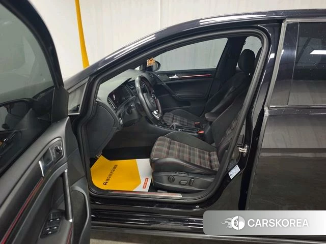 Volkswagen Golf GTI id 4254694 из Китая 13