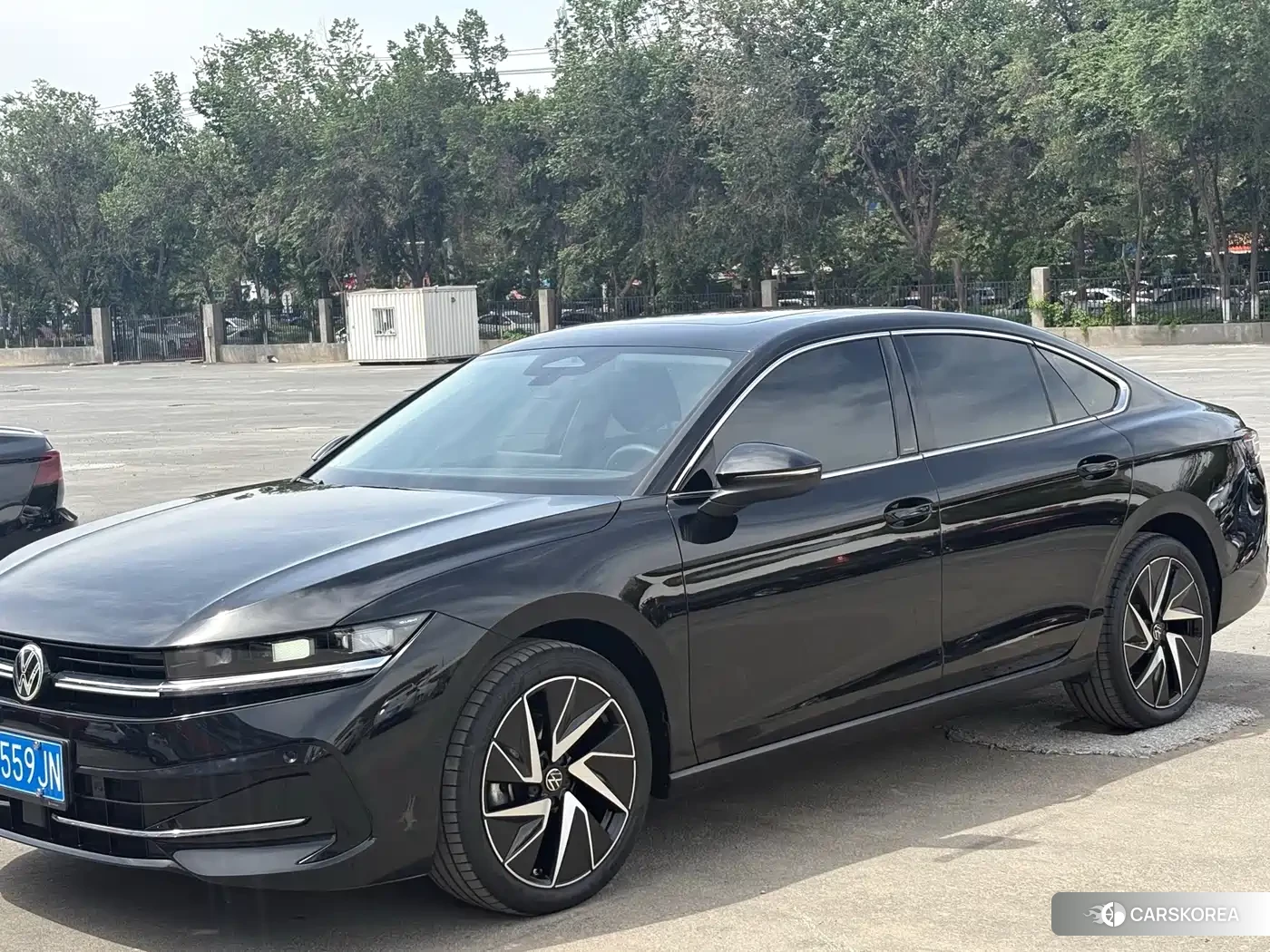 Volkswagen Magotan 2025 Черный из Китая, фото 3