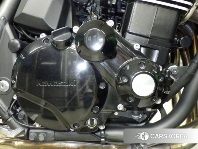 Engine photo