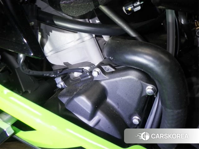 Engine photo