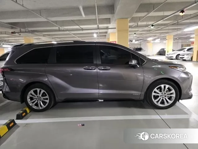 Toyota Sienna 4th Generation 2021 Серый из Кореи, фото 3