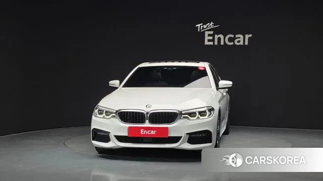 BMW 5 Series (G30) id 3044785 из Кореи 13