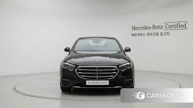 Mercedes-Benz E-Class W214 2025 Черный из Кореи, фото 5
