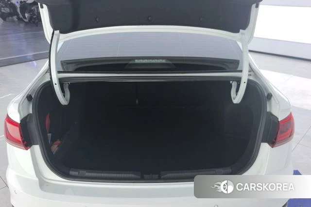 Volkswagen Bora id 3913581 из Китая 10