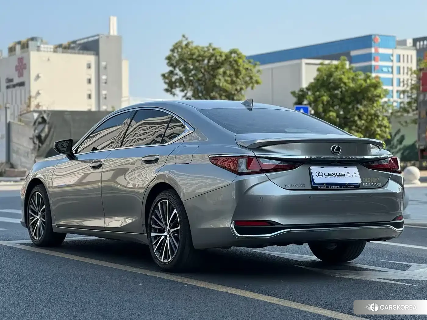 Lexus ES 2023 Silver/gray из Китая, фото 3