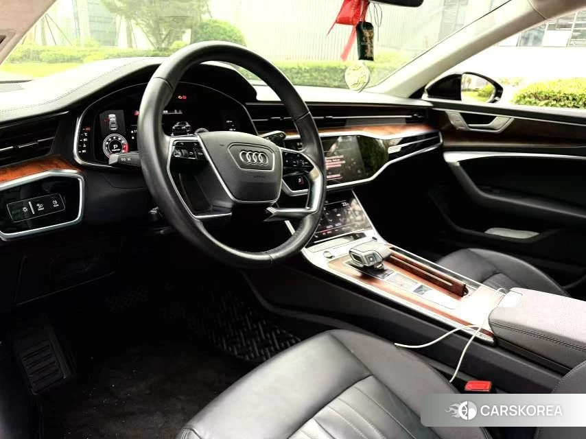 Audi A6 2020 Черный из Китая, фото 3
