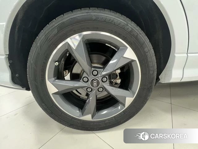 Audi Q3 id 4265940 из Китая 15