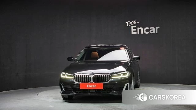 BMW 5 Series (G30) id 4308931 из Кореи 13