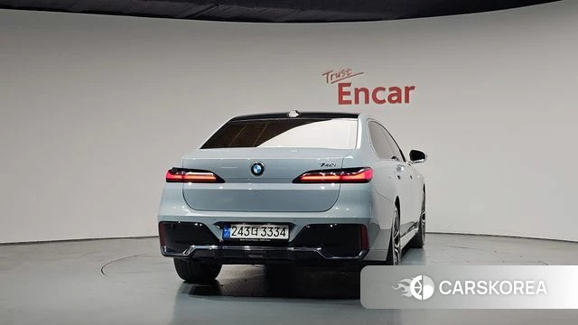 BMW 7 Series (G70) id 4223159 из Кореи 23