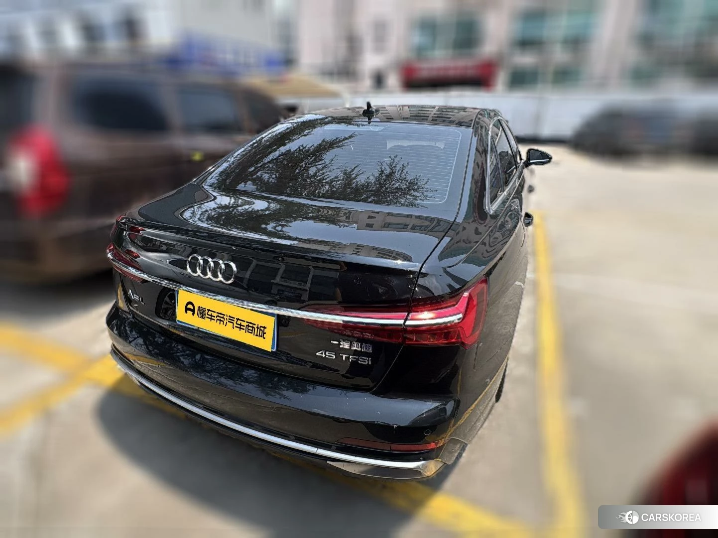 Audi A6L id 4420135 из Китая 14
