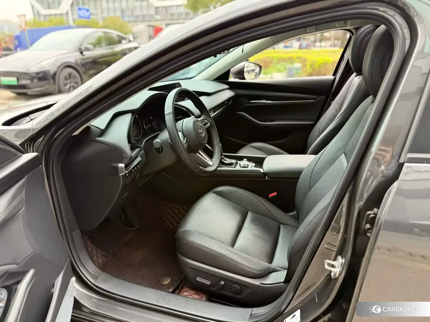 Mazda 3 2024 Silver/gray из Китая, фото 3