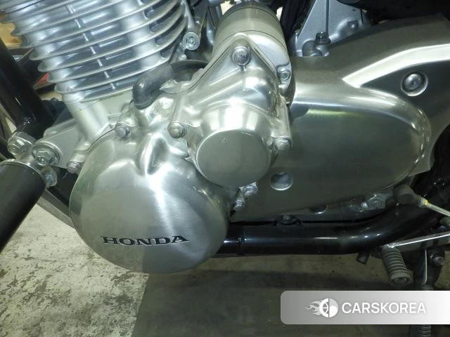 Engine photo