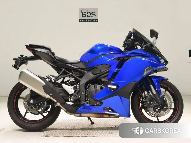 Kawasaki ZX-4R SE 2024 из Японии, фото 2