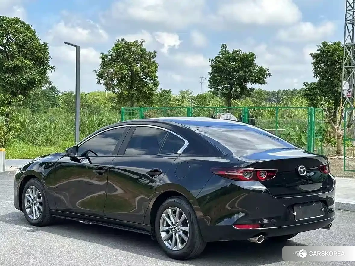 Mazda 3 id 4512959 из Китая 15