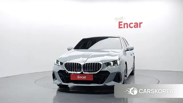 BMW 5 Series (G60) id 3415270 из Кореи 13