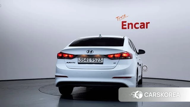 Hyundai Avante AD id 3834878 из Кореи 13