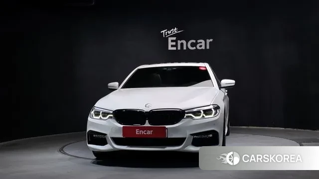 BMW 5 Series (G30) id 3391749 из Кореи 13